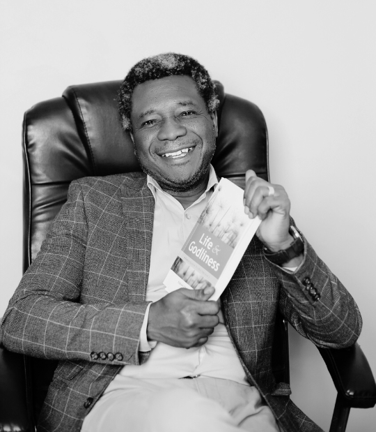 Dr Lekan Owodunni